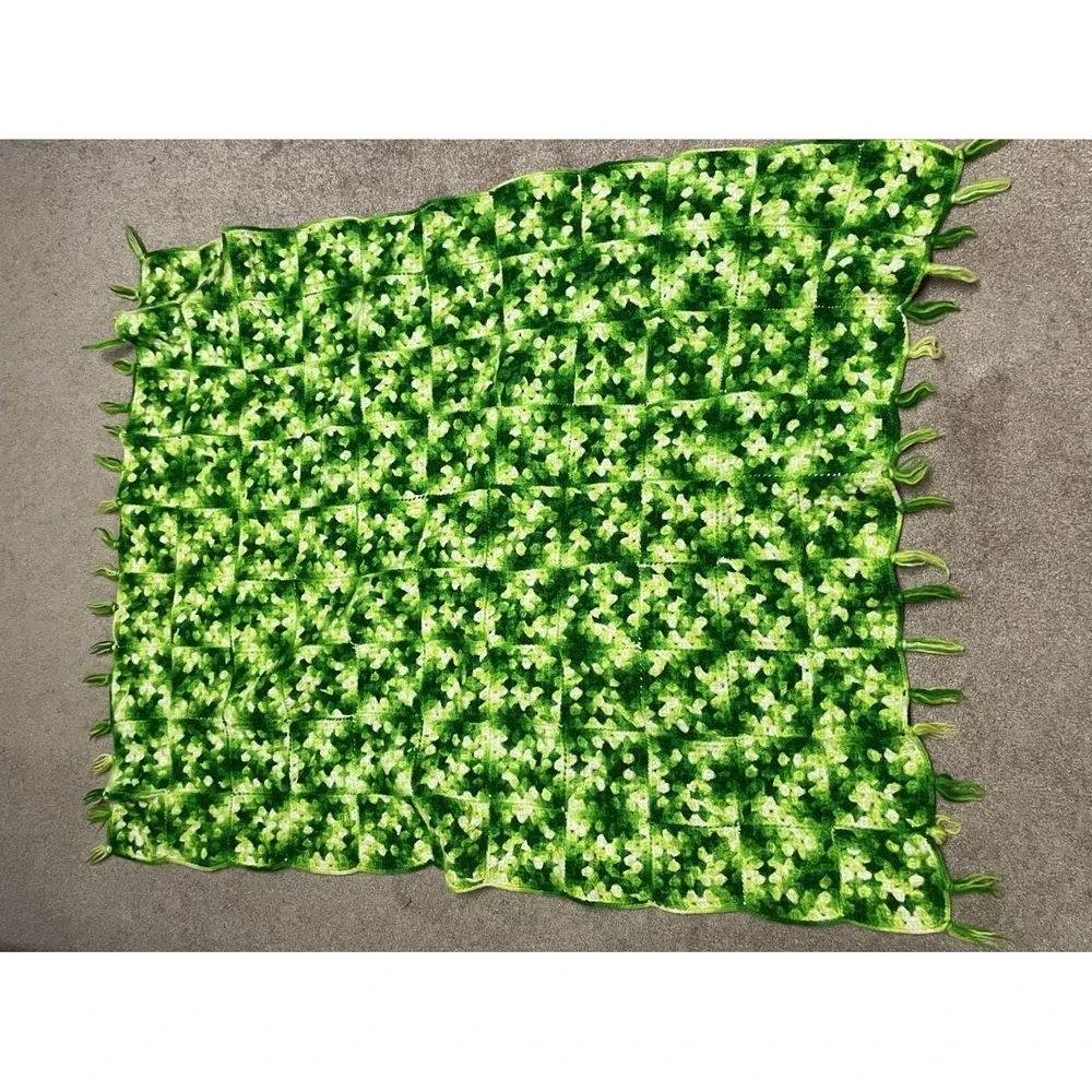Vtg 70s Style Granny Squares Shamrock Green Crochet Throw Blanket Afghan 43
